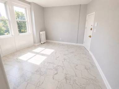 Main picture of 233 Littleton Ave