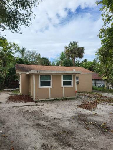 Main picture of 524 Thomas Ave
