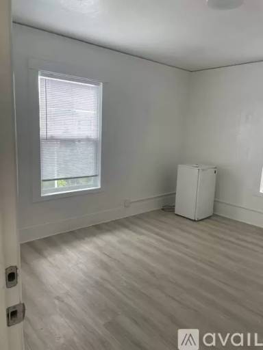 Main picture of 4547 19th Ave NE