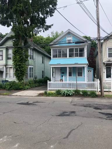 Main picture of 32-88 Mechanic St