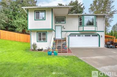 Main picture of 20307 Larita Dr E