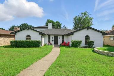Main picture of 522 Flamingo Way