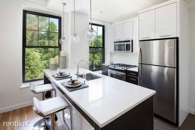 Main picture of 123 Parkside Ave