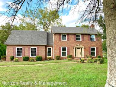 Main picture of 2131 Watertown Pl