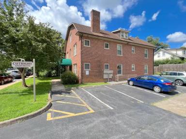 Main picture of 1909 Jefferson Park Ave