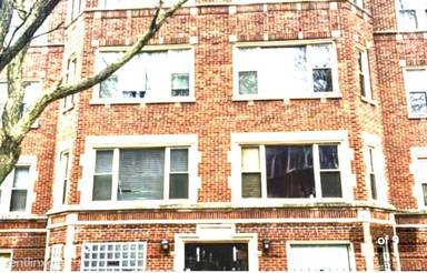 Main picture of 1615 E 77th St