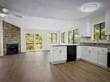 Main picture of 3656 Heathrow Dr