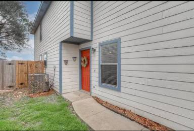 Main picture of 7502 Kings Trl