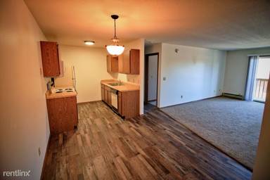 Main picture of 2300 S Sycamore Ave