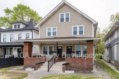 Main picture of 2326 N Capitol Ave