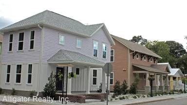Main picture of 1005 NW 7th Ave
