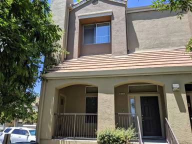 Main picture of 802 Star Jasmine Ct