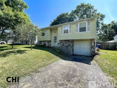 Main picture of 4136 Commodore St