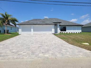 Main picture of 1329 SW 21st Ave