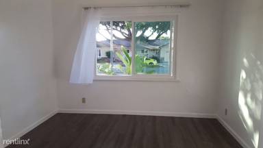 Main picture of 904 Washington St