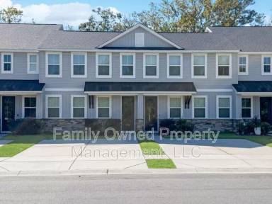 Main picture of 7785 Park Gate Dr