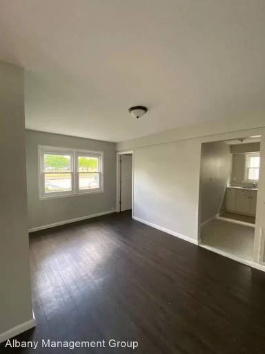 Main picture of 69 Brevator St