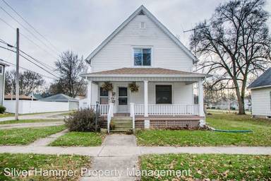 Main picture of 404 Oak St