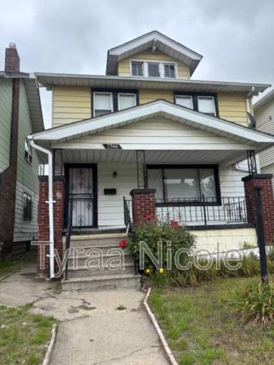 Main picture of 2366 Highland St