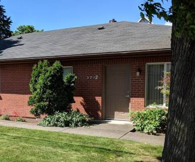 Main picture of 2700 E 32nd St
