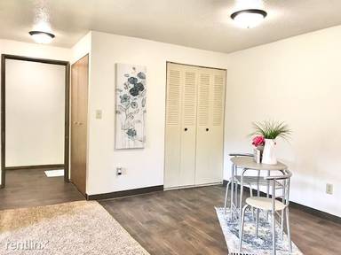 Main picture of 1011 18th St N