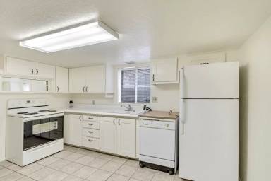 Main picture of 131 E 300 S