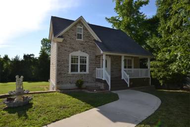 Main picture of 1670 Red Bird Cir