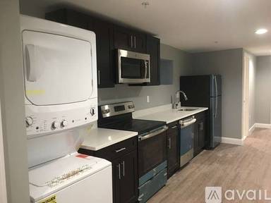 Main picture of 3215 Washington St