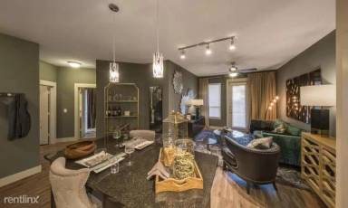 Main picture of 3303 Harry Hines Blvd