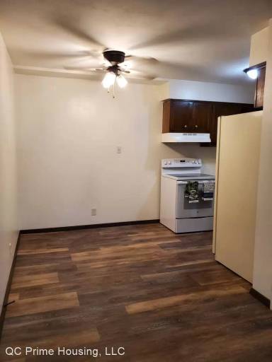 Main picture of 1634 W 42nd St