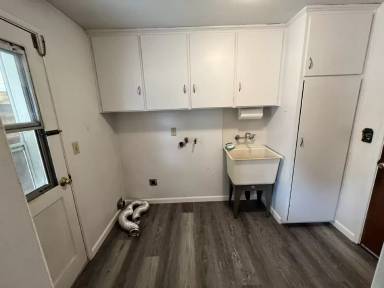 Main picture of 1420 Echo Hollow Rd