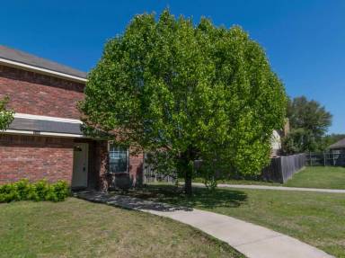 Main picture of 2704 Clemson Cir
