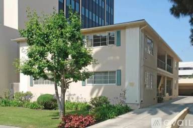 Main picture of 113 N Hamilton Dr