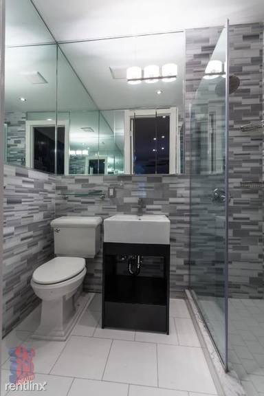 Main picture of 3 W 103rd St
