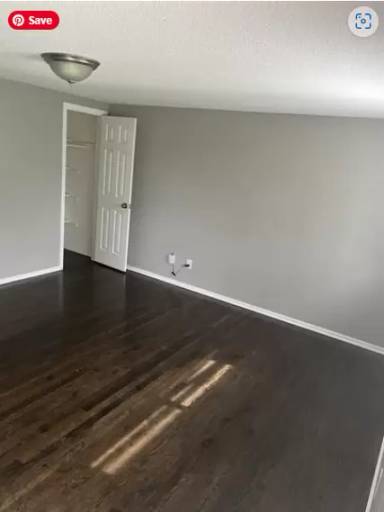 Main picture of 5135 N Bellaire Ave
