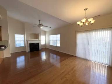 Main picture of 12018 Bordeaux St