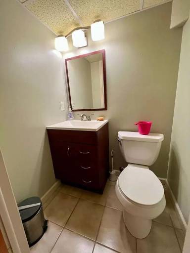 Main picture of 220 Rosemar St