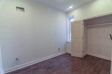 Main picture of 3033 W Colona St