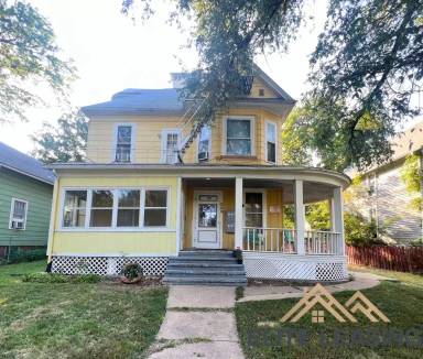 Main picture of 209 SW Western Ave
