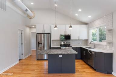 Main picture of 6101 Erie Ave