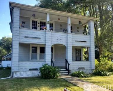 Main picture of 189 Hope Ave