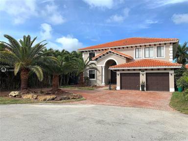 Main picture of 7533 SW 190th St