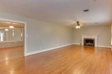 Main picture of 313 Hunterdale Rd