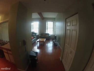 Main picture of 15 Higgins St