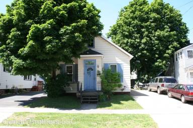 Main picture of 523 N 4th St