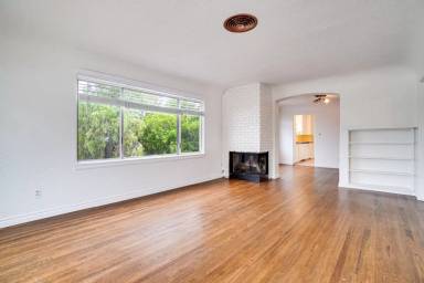 Main picture of 1030 W Redwood St