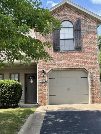 Main picture of 3502 W Chevaux Dr