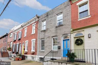 Main picture of 2012 Carpenter St