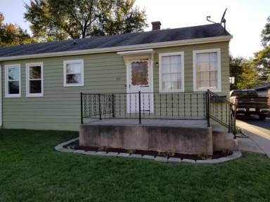 Main picture of 912 N Washington St