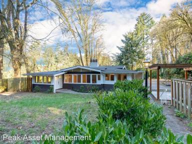 Main picture of 2909 SW Upper Dr